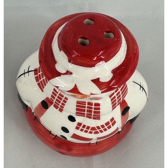 The Finishing Touch American Greetings Mr. and Mrs. Snowman Salt Pepper Shakers - Picture 5 of 8